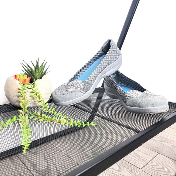 Skechers Shoes - Skechers 49025 Gray Relaxed Fit Memory Foam Leather & Weave Comfort Shoes SZ 10